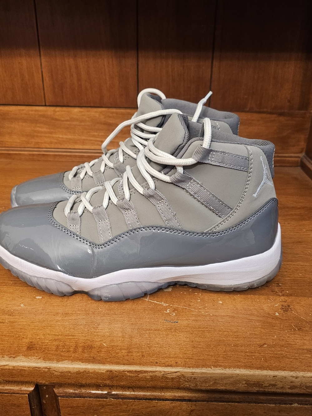 Jordans Retro 11's Cool Grey